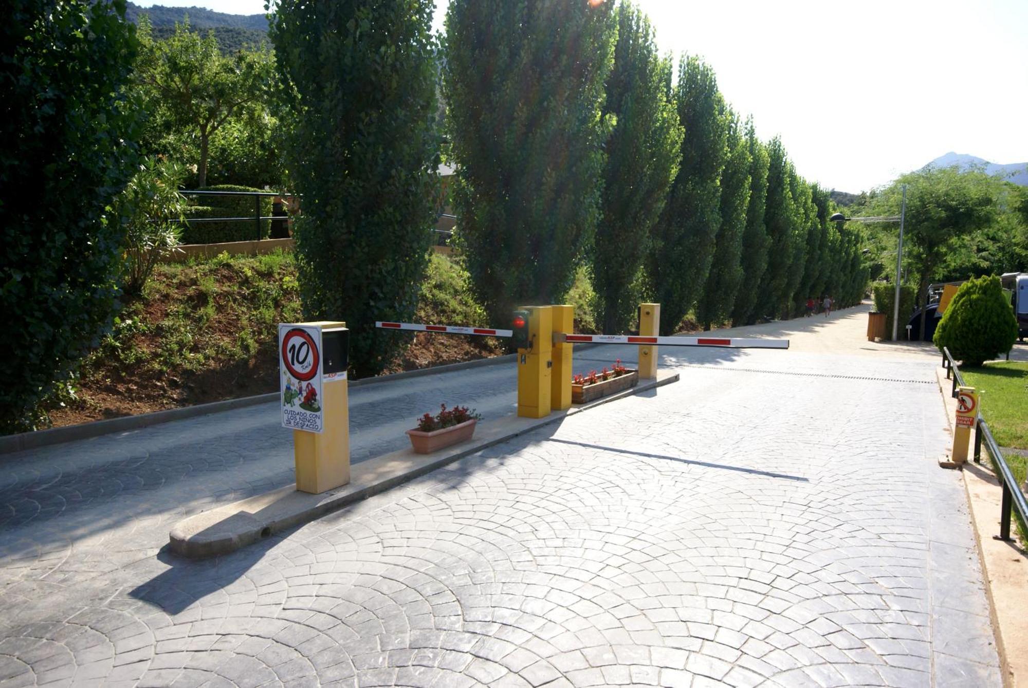 Hotel Camping Bassegoda Park Albanya Zewnętrze zdjęcie